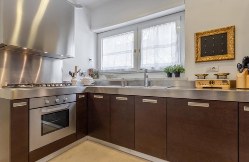 Trionfale Apartment | Ginevra Luxury New Classic Apartment close Vatican
