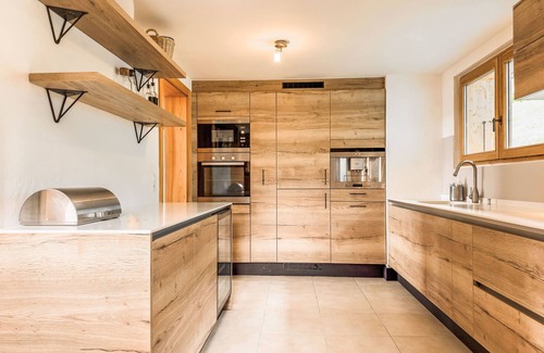 Saint-Pierre-de-Clages House | Gingembre 12 by Interhome
