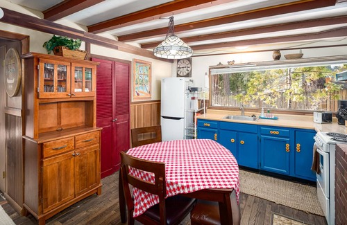 Kings Beach Cabin | Gingerbread Cottage in Lower Kings Beach! Unique Home for Unforgettable Stay!