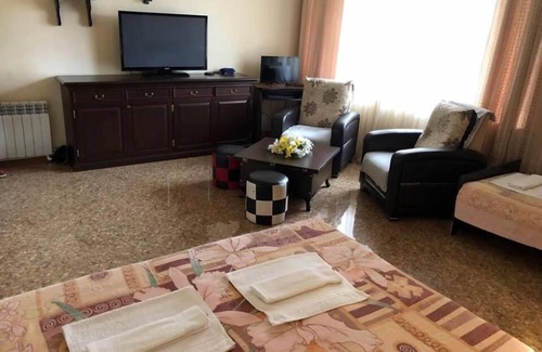 Kobuleti House | Gio 350
