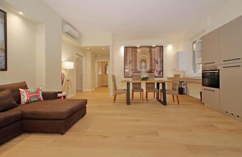Aventine Apartment | Gioia's Home