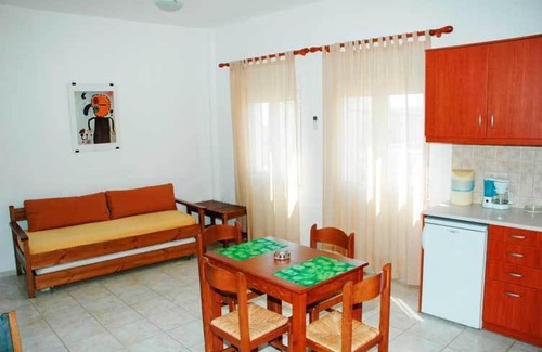 Palaiochora Apartment | Giorgos Apartments
