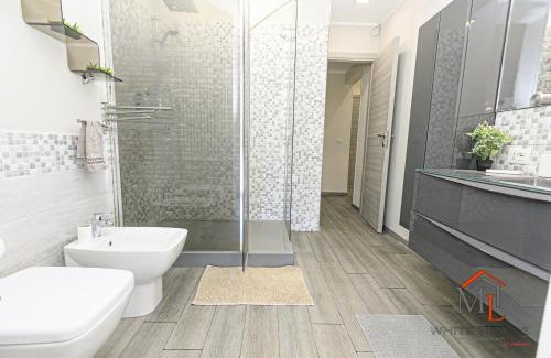 Sestri Ponente Apartment | Girasole House BY ML WHITE HOUSE
