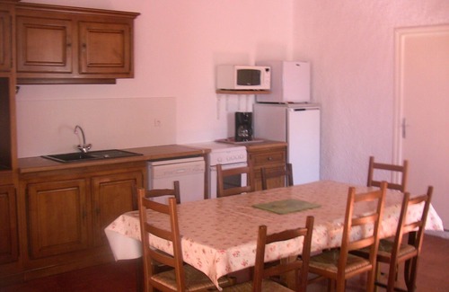 Lagorce House | Gite 6/8 people with swimming pool in Vallon Pont d'Arc, quiet and independent