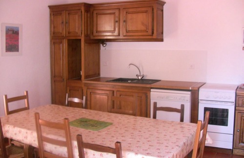 Lagorce House | Gite 6/8 people with swimming pool in Vallon Pont d'Arc, quiet and independent