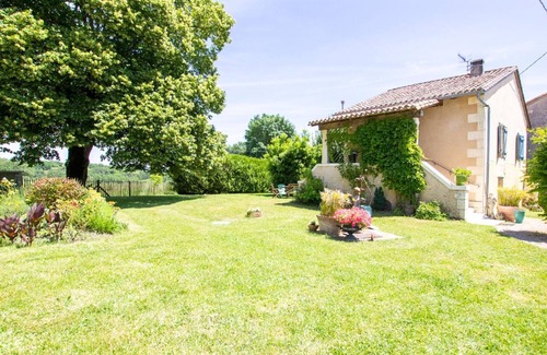Allemans Cottage | Gite Allemans, 1 bedroom, 2 persons