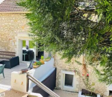 Carlux House | GITE des teilles