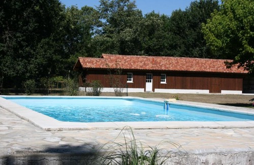 Pissos Villa | Gite en forêt landaise avec jacuzzi d'intérieur