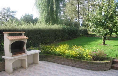 Vacqueriette-Erquieres Cottage | Gite in France, 3 stars, 11 prs, comfortable, relaxing, in natural environment