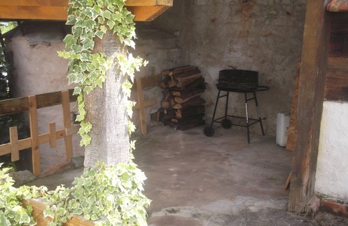 Vaux House | Gite in the bourbonnaise countryside ideal for nature-loving families