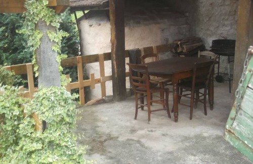 Vaux House | Gite in the bourbonnaise countryside ideal for nature-loving families