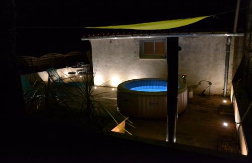 Lagorce House | Gite L'Acacia