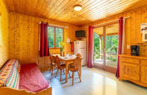 Mirabel-aux-Baronnies Ski Chalet | Gite Lavande
