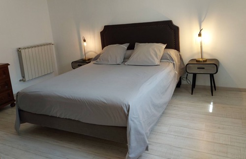 Arles House | Gite "les Alouettes"