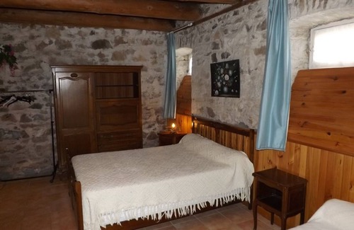 Riom-es-Montagnes Cottage | Gite Riom-ès-Montagnes, 1 bedroom, 4 persons