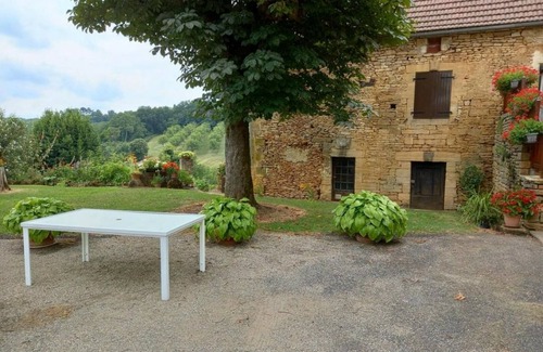 Saint-Crepin-et-Carlucet Cottage | Gite Saint-Crépin-et-Carlucet, 2 bedrooms, 5 persons