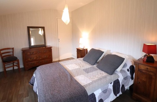 Saint-Bonnet-de-Salers Cottage | Gite Saint-Bonnet-de-Salers, 3 bedrooms, 6 persons