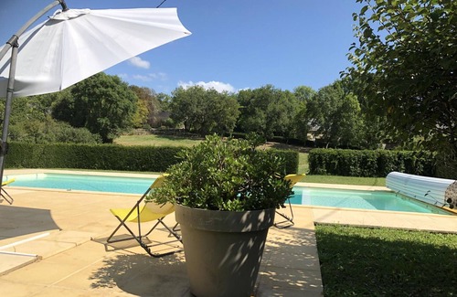 Coly Cottage | Gite Terrasson-Lavilledieu, 3 bedrooms, 6 persons