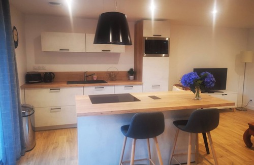 Lannion House | Gîte Trugarez, small renovated house. Situated in the green on the Pink Granite Coast