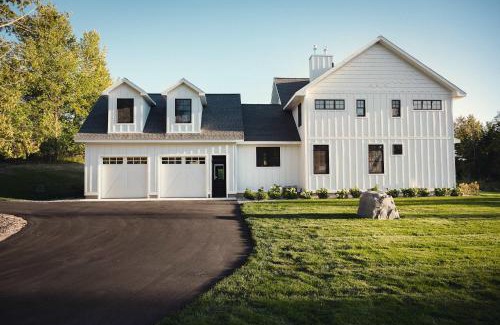 Williamsburg House | Giuliana Rose Farmhouse - On Traverse City vineyard
