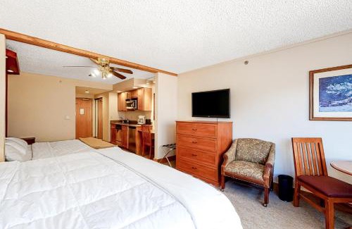 Crested Butte Hotel | GL306 Butte Gem