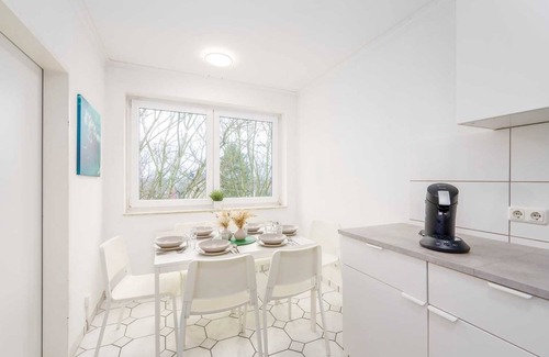 Rentfort-Nord Apartment | Gla03 - Schönes Apartment mit Balkon in Gladbeck, 80 qm, 3 Zimmer, Max. 6 Personen
