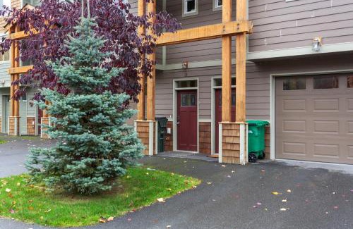 Alyeska House | Glacier Creek