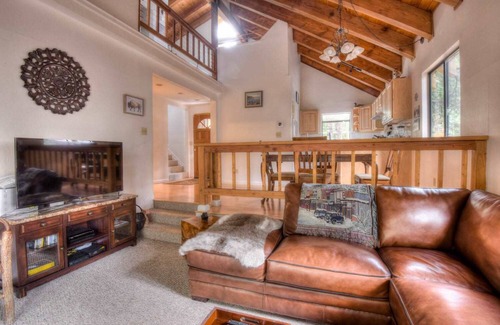 Truckee House | Glacier Forest Getaway | HOA Access!