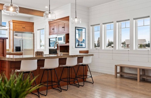 Columbia Falls House | Glacier Homestead Estates - Sweeping Mountain Views