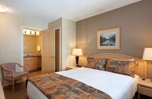 Blackcomb Apartment | Glacier Lodge 340 by Outpost Whistler