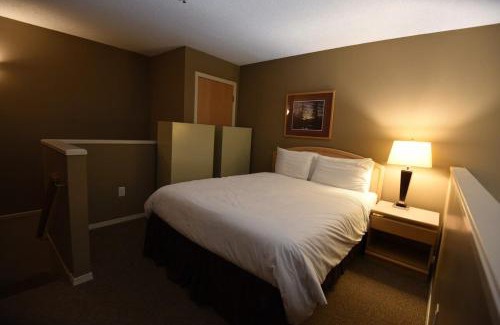 Blackcomb Apartment | Glacier Lodge 340 by Outpost Whistler