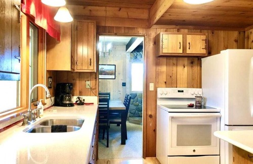 West Glacier Cabin | Glacier Ridge Cabin of Park and Golf Course