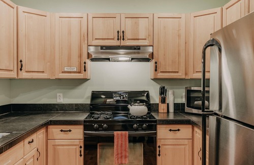 Glacier Cabin | Glacier Springs Cabin #12 - Wi-Fi - A/C - EVC
