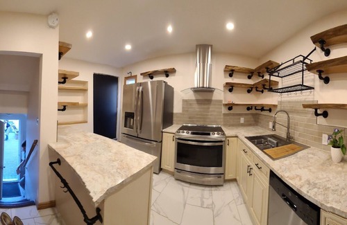 Algoma District House | Gladstone: 3-Bedroom - Home + Loft
