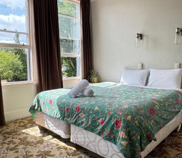 Fairlie Hotel | Gladstone Hotel