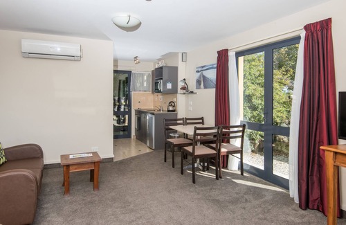 Richmond Hotel | Gladstone Motel Nelson