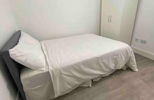 Jubilee Apartment | Gladys’ Apartment