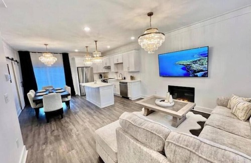 Gainesville House | Glamorous House