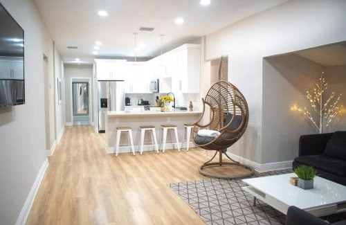 Ybor City House | Glamorous Ybor Home Near Downtown 3br