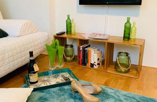 Golzheim Apartment | Glamour Apartment