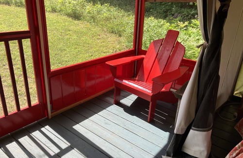 North River Cabin | Glamp Thomas On Adk Farm Offers Privacy, Stargazing And Mountain Views