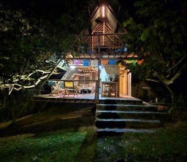 San Antonio del Tequendama House | Glamping El Árbol en la Casa