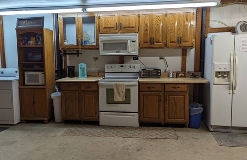 Oden RV Rental | Glamping deck. Perfect for viewing the eclipse!