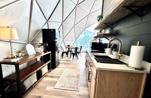 Hiawassee Cabin | Glamping Dome Lake and Mountain Views Hot Tub