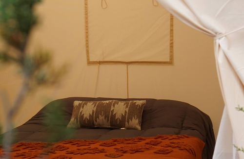 Bandera RV Rental | Glamping: Furnished Queen Bed Tent w/A/C