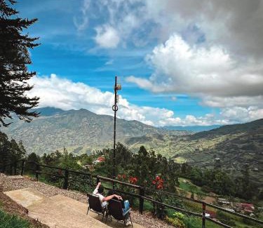 Gama Other | Glamping La Kumbre T con vista a las montañas