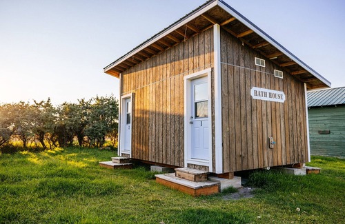 Whitehall RV Rental | Glamping Retreat