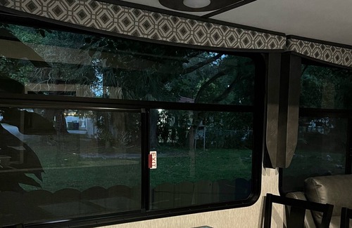 Miami Shores House | Glamping! RV - Miami Shores; close to Wynwood, Buena Vista, Miami Beach