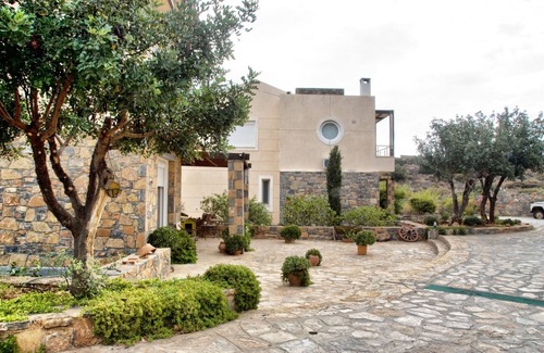 Elounda Villa | Glan Y Mor