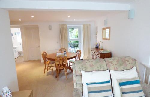 Polruan Apartment | Glanmor